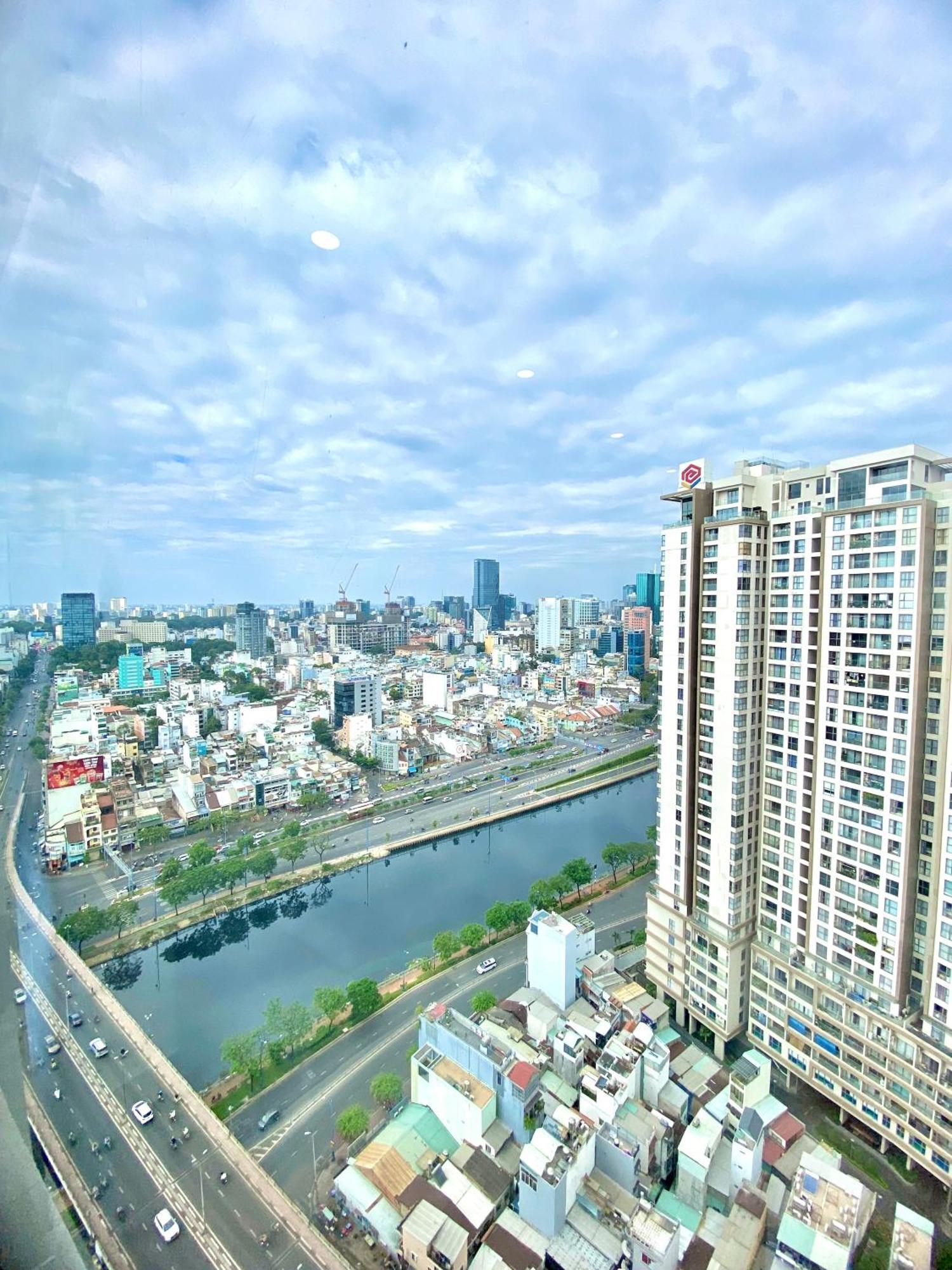 Monday Premium Aparts - Highclass Building And Central Spot Ho Chi Minh City Exterior photo